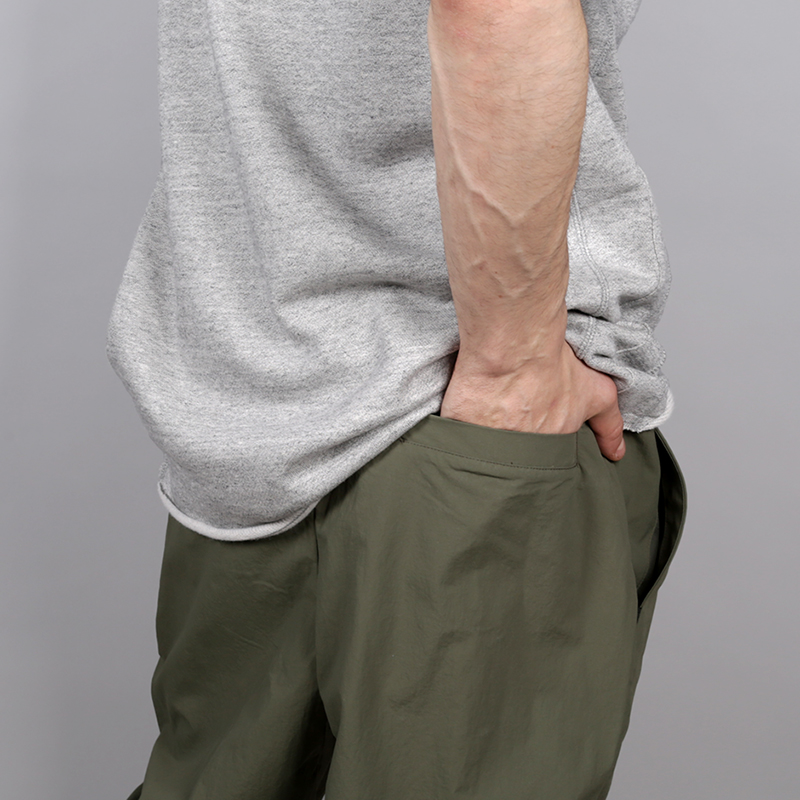 мужские зеленые брюки Jordan Jumpman Men's Woven Trousers 939996-380 - цена, описание, фото 5